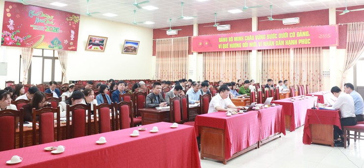 Minh Châu lan tỏa tinh thần “làm việc sớm, vào việc ngay”- Ảnh 2.