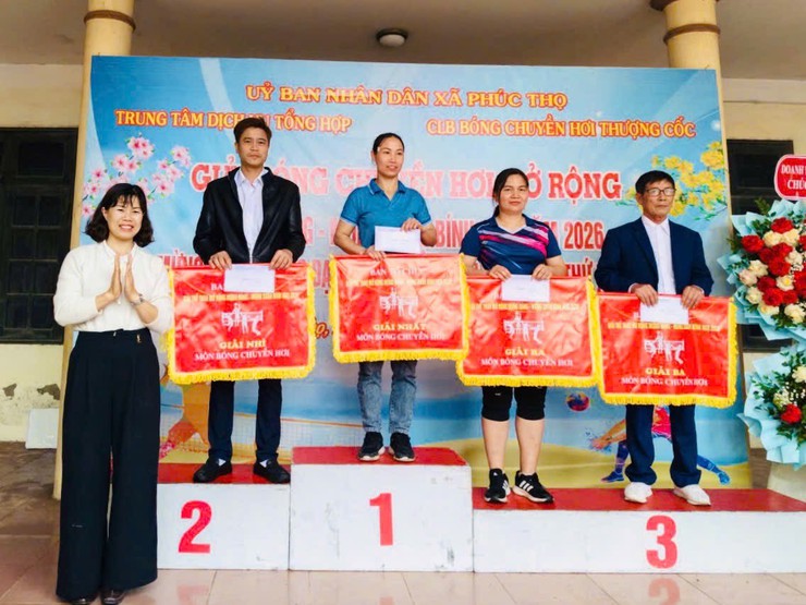 Sôi nổi Giải bóng chuyền hơi mở rộng xã Phúc Thọ mừng Đảng – mừng Xuân năm 2026- Ảnh 4.