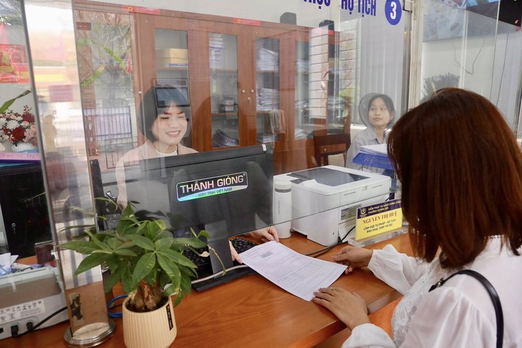 Khí thế làm việc trách nhiệm, khẩn trương ngay từ ngày đầu Xuân ở phường Dương Nội- Ảnh 3.