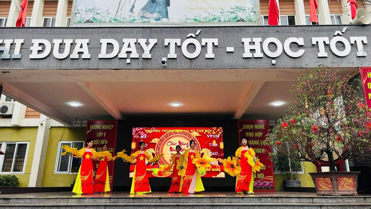 Nhiều chương trình hoạt động ý nghĩa Mừng Đảng – Mừng Xuân mới năm 2026 tại các trường học trên địa bàn xã- Ảnh 2.