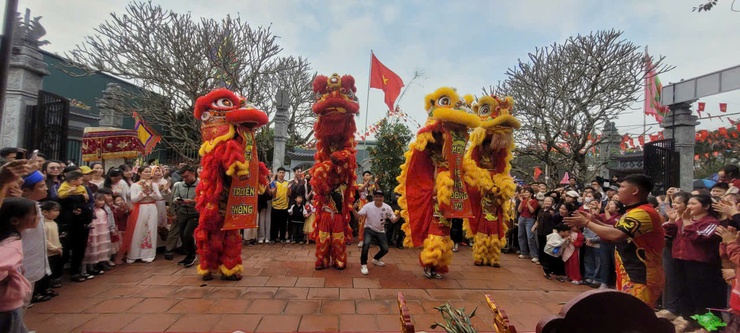 Rộn ràng lễ hội truyền thống đầu Xuân trên quê hương Ứng Thiên- Ảnh 8.