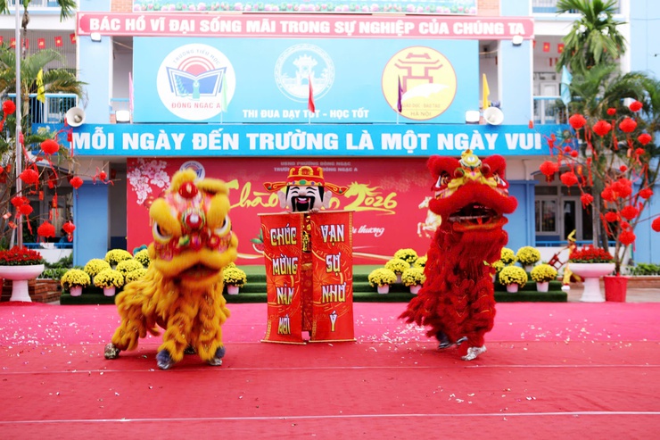 ĐẶC SẮC CHƯƠNG TRÌNH “CHÀO XUÂN BÍNH NGỌ 2026 - GẮN KẾT YÊU THƯƠNG” CỦA TRƯỜNG TIỂU HỌC ĐÔNG NGẠC A.- Ảnh 3.