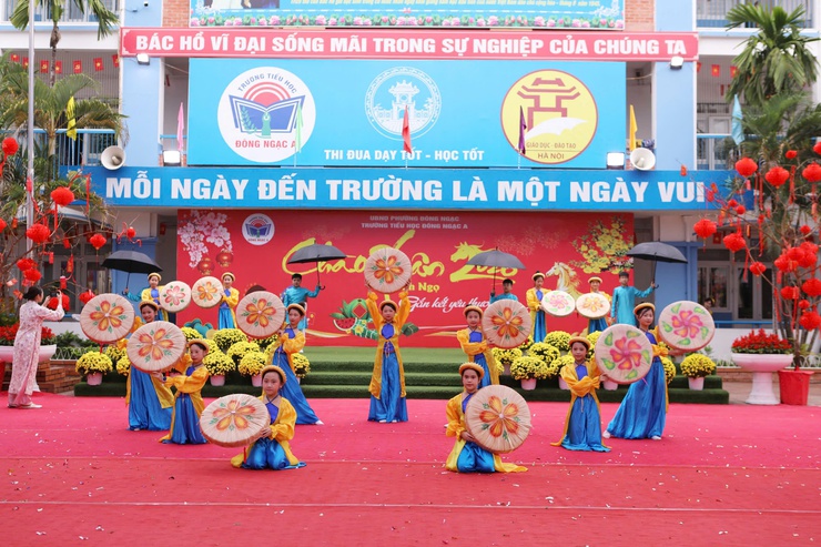 ĐẶC SẮC CHƯƠNG TRÌNH “CHÀO XUÂN BÍNH NGỌ 2026 - GẮN KẾT YÊU THƯƠNG” CỦA TRƯỜNG TIỂU HỌC ĐÔNG NGẠC A.- Ảnh 11.