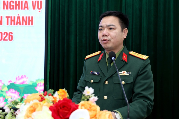 PHƯỜNG HỒNG HÀ TỔ CHỨC HỘI NGHỊ GẶP MẶT, TẶNG QUÀ CÔNG DÂN NHẬP NGŨ, THỰC HIỆN NGHĨA VỤ THAM GIA CÔNG AN NHÂN DÂN VÀ QUÂN NHÂN HOÀN THÀNH NGHĨA VỤ QUÂN SỰ TRỞ VỀ ĐỊA PHƯƠNG NĂM 2026- Ảnh 3.