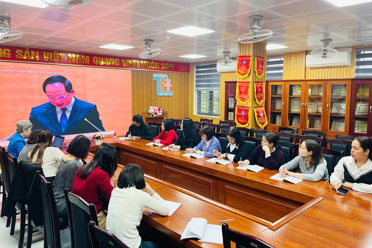 Đảng bộ phường Thanh Xuân nghiêm túc tổ chức Hội nghị trực tuyến học tập, quán triệt các nghị quyết quan trọng của BCH Trung ương- Ảnh 10.