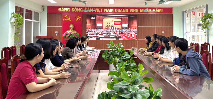 Đảng bộ phường Thanh Xuân nghiêm túc tổ chức Hội nghị trực tuyến học tập, quán triệt các nghị quyết quan trọng của BCH Trung ương- Ảnh 6.