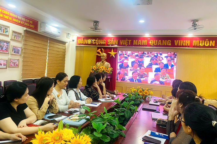 Đảng bộ phường Thanh Xuân nghiêm túc tổ chức Hội nghị trực tuyến học tập, quán triệt các nghị quyết quan trọng của BCH Trung ương- Ảnh 8.