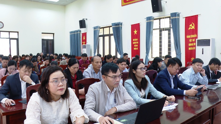 ỨNG HOÀ THAM DỰ HỘI NGHỊ NGHIÊN CỨU, HỌC TẬP, QUÁN TRIỆT NGHỊ QUYẾT SỐ 79 -NQ/TW VÀ NGHỊ QUYẾT SỐ 80 -NQ/TW CỦA BỘ CHÍNH TRỊ.- Ảnh 3.