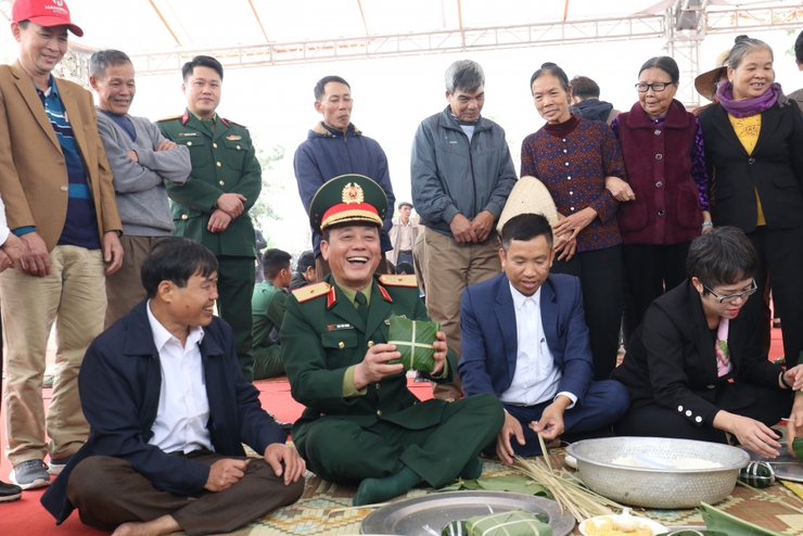 “Tết quân dân” ở Minh Châu – khắc sâu hình ảnh người lính trong giai đoạn mới- Ảnh 4.