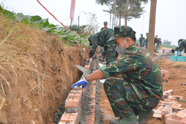 “Tết quân dân” ở Minh Châu – khắc sâu hình ảnh người lính trong giai đoạn mới- Ảnh 2.