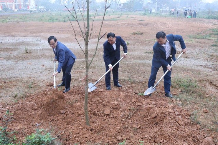XÃ BA VÌ PHÁT ĐỘNG “TẾT TRỒNG CÂY ĐỜI ĐỜI NHỚ ƠN BÁC HỒ” – XUÂN BÍNH NGỌ 2026- Ảnh 2.