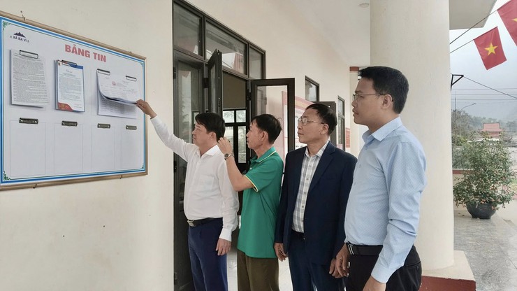 KIỂM TRA CÔNG TÁC CHUẨN BỊ BẦU CỬ HĐND XÃ BA VÌ- Ảnh 2.