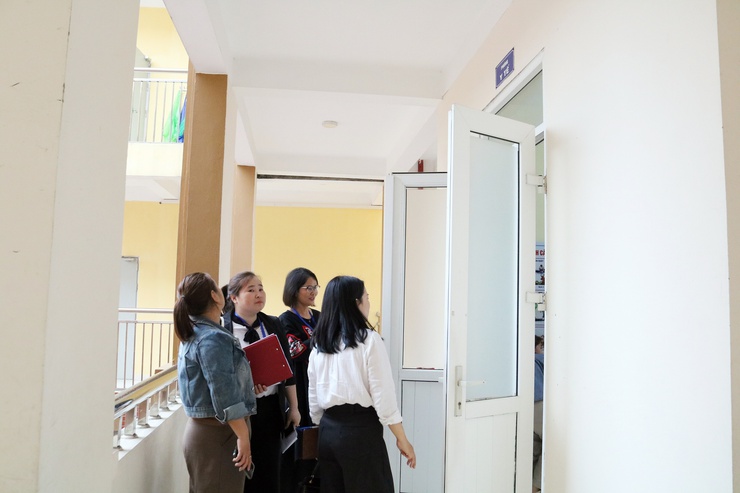 Quảng Bị tiếp tục kiểm tra đột xuất việc chấp hành kỷ luật, kỷ cương hành chính tại một số trường học trên địa bàn xã - Ảnh 3.