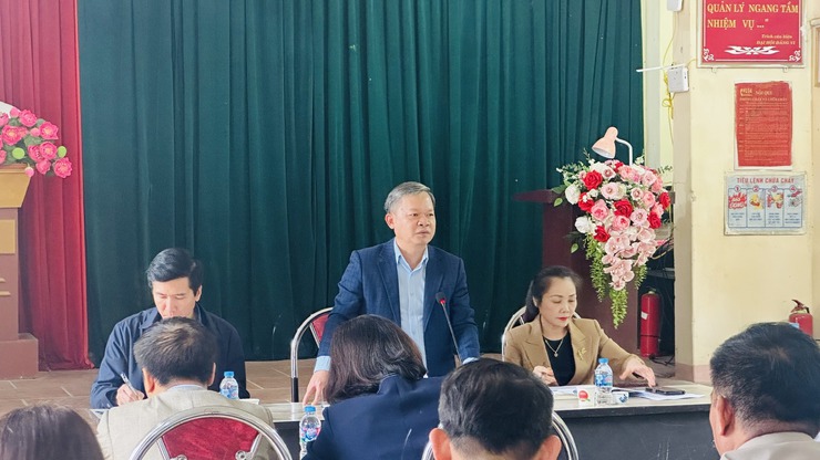 THƯỜNG TRỰC ĐẢNG ỦY XÃ NỘI BÀI GẶP MẶT ĐẦU XUÂN VÀ TRIỂN KHAI NHIỆM VỤ TRỌNG TÂM NĂM 2026 VỚI CÁC THÔN TRÊN ĐỊA BÀN- Ảnh 1.