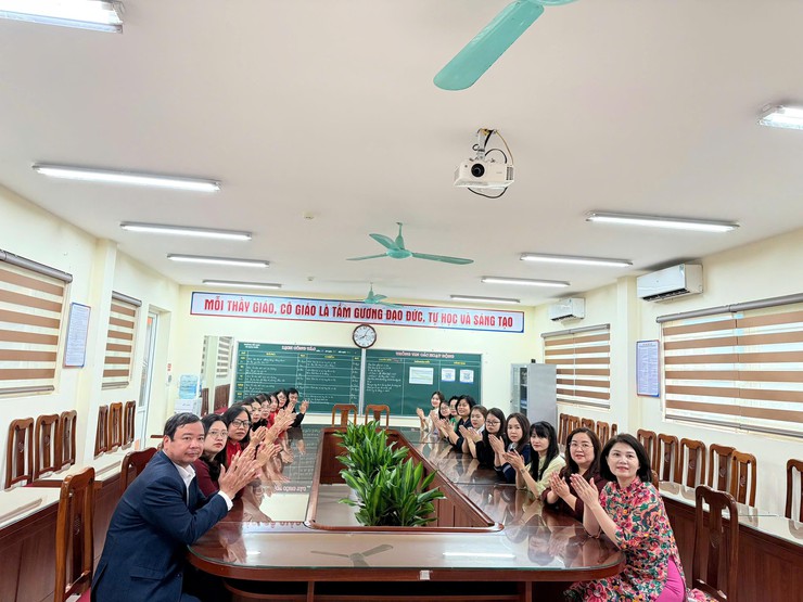 Phường Phúc Lợi tổ chức học tập, quán triệt Nghị quyết 79-NQ/TW và Nghị quyết 80-NQ/TW của Bộ Chính trị- Ảnh 8.