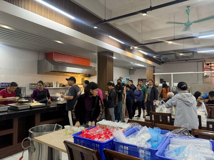 TUỔI TRẺ PHƯỜNG ĐÔNG NGẠC VỚI PHONG TRÀO “TẾT CHO EM - TẾT ẤM TÌNH NGƯỜI ” XUÂN BÍNH NGỌ NĂM 2026- Ảnh 9.