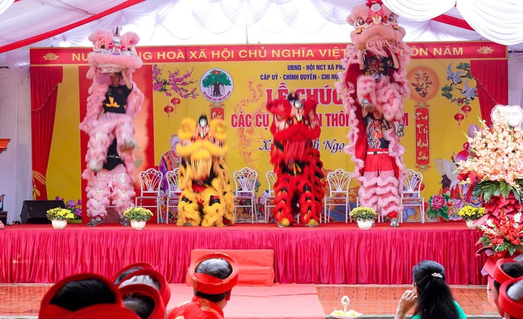 ẤM ÁP LỄ MỪNG THỌ - XUÂN BÍNH NGỌ 2026 TẠI ĐÌNH THÔN VẠN ĐIỂM  TRÊN ĐỊA BÀN XÃ PHÚ XUYÊN- Ảnh 2.