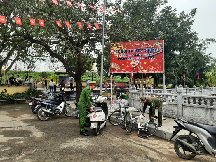 Công an xã Liên Minh đảm bảo an ninh trật tự lễ hội năm 2026- Ảnh 2.