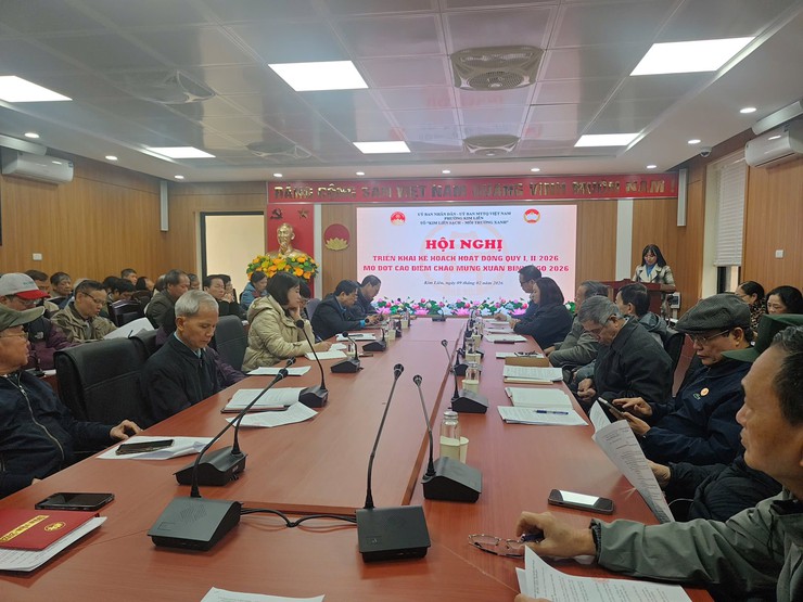 PHƯỜNG KIM LIÊN: CÔNG BỐ QUYẾT ĐỊNH THÀNH LẬP 70 TỔ KIM LIÊN SẠCH - MÔI TRƯỜNG XANH- Ảnh 1.