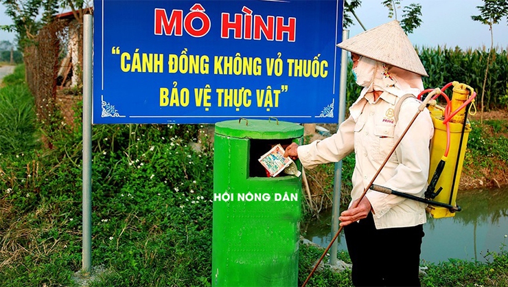 Báo động tình trạng vứt vỏ bao bì thuốc BVTV bừa bãi: Mối nguy hại khôn lường cho sức khỏe và môi trường- Ảnh 2.