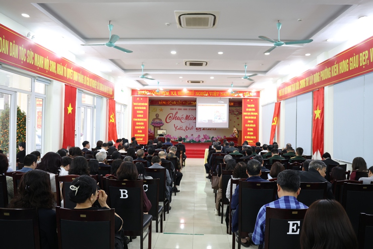 Phường Kiến Hưng: Gần 200 đại biểu tham dự hội nghị nghiên cứu, quán triệt Nghị quyết 79 và NQ 80 của bộ chính trị; triển khai chương trình hành động của thành phố thực hiện nghị quyết- Ảnh 1.