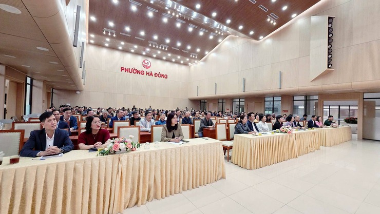 Phường Hà Đông tham dự hội nghị toàn quốc quán triệt, triển khai thực hiện Nghị quyết số 79-NQ/TW và Nghị quyết số 80-NQ/TW của Bộ Chính trị- Ảnh 1.