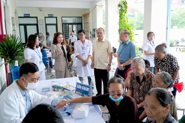 Trạm y tế Chuyên Mỹ: Với công tác bảo vệ - chăm sóc sức khoẻ nhân dân- Ảnh 1.