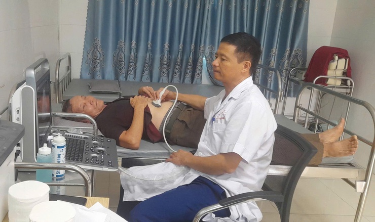 Những đóng góp của đội ngũ cán bộ, nhân viên Trạm Y tế xã Quảng Bị trong sự nghiệp chăm sóc và bảo vệ sức khỏe Nhân dân- Ảnh 2.