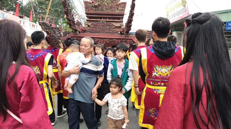 Nét đẹp phong tục “chui kiệu” tại Lễ hội Đền Măng Sơn- Ảnh 1.
