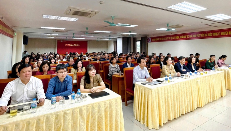 Phường Dương Nội dự Hội nghị trực tuyến toàn quốc quán triệt Nghị quyết 79-NQ/TW, Nghị quyết 80-NQ/TW của Bộ Chính trị và các Chương trình hành động của Thành uỷ thực hiện Nghị quyết- Ảnh 1.