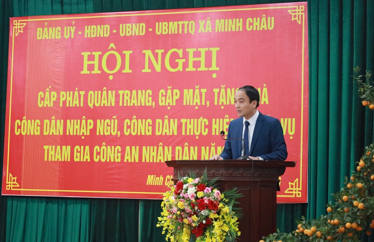Xã Minh Châu: Cấp phát quân trang cho tân binh lên đường nhập ngũ năm 2026.- Ảnh 1.