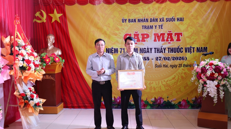 Trạm Y tế xã Suối Hai long trọng tổ chức gặp mặt kỷ niệm 71 năm Ngày Thầy thuốc Việt Nam (27/2/1955 – 27/2/2026)- Ảnh 5.
