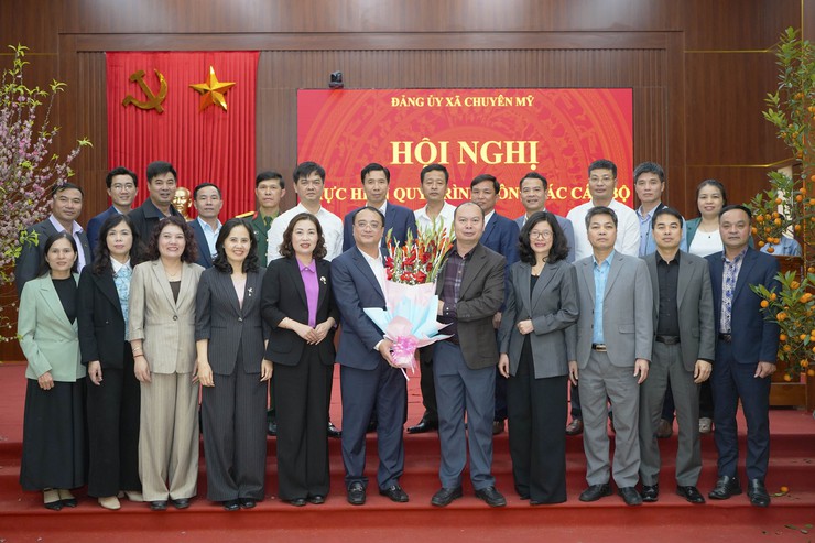 Đảng uỷ xã Chuyên Mỹ thực hiện quy trình bầu Phó Bí thư Đảng uỷ xã, nhiệm kỳ 2025-2030- Ảnh 8.