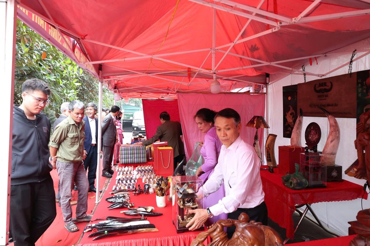 Xã Thường Tín trang trọng tổ chức Lễ khai bút và sản xuất các làng nghề truyền thống đầu Xuân Bính Ngọ 2026- Ảnh 16.