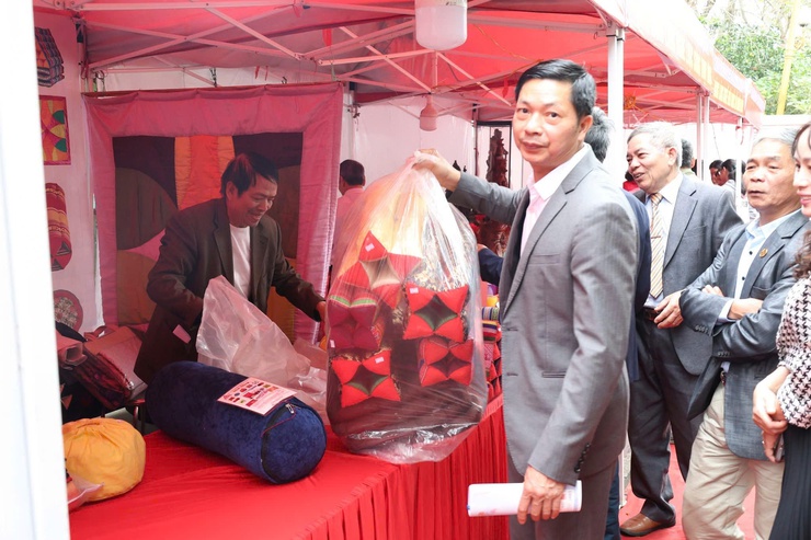 Xã Thường Tín trang trọng tổ chức Lễ khai bút và sản xuất các làng nghề truyền thống đầu Xuân Bính Ngọ 2026- Ảnh 15.