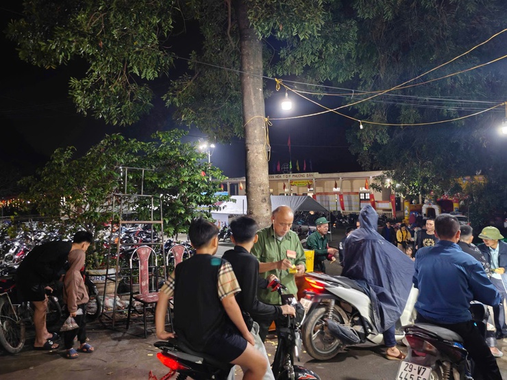 
Phát huy truyền thống Bộ đội Cụ Hồ trong mùa lễ hội
- Ảnh 2.