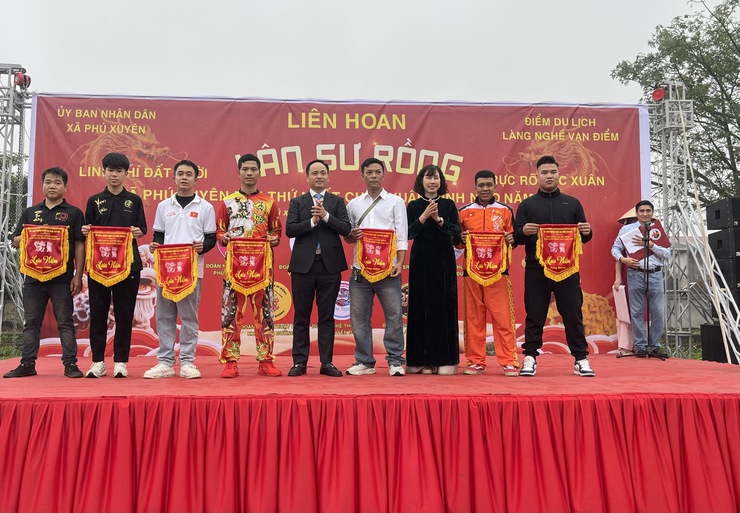 Hấp dẫn Liên hoan Lân - Sư - Rồng “Mừng Đảng, mừng xuân Bính Ngọ” xã Phú Xuyên lần thứ nhất năm 2026- Ảnh 1.