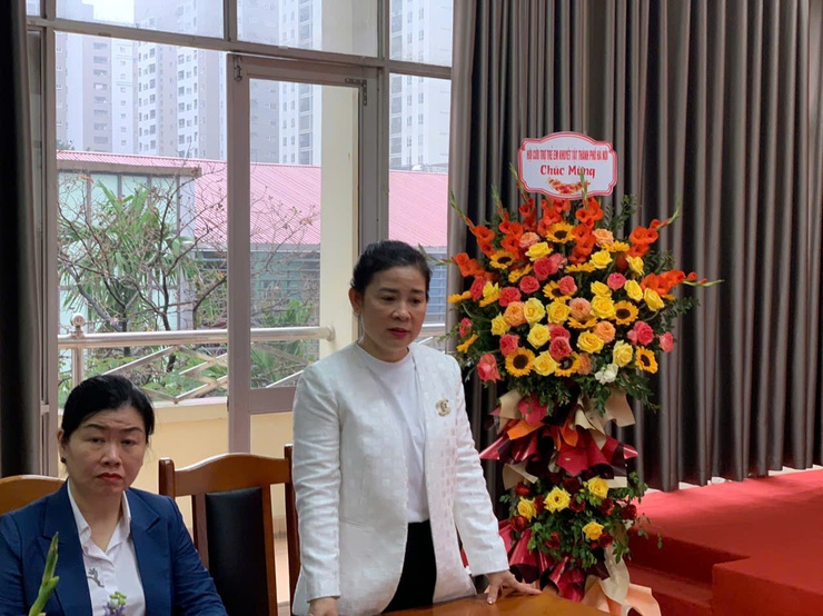 Lãnh đạo phường Thanh Xuân thăm, chúc mừng các đơn vị y tế trên địa bàn nhân kỷ niệm 71 năm Ngày Thầy thuốc Việt Nam (27/2/1955 – 27/2/2026)- Ảnh 3.