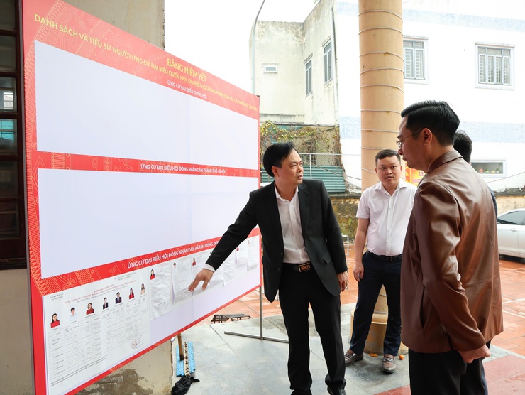 Tam Hưng tăng cường kiểm tra công tác chuẩn bị bầu cử tại thôn Song Khê- Ảnh 1.