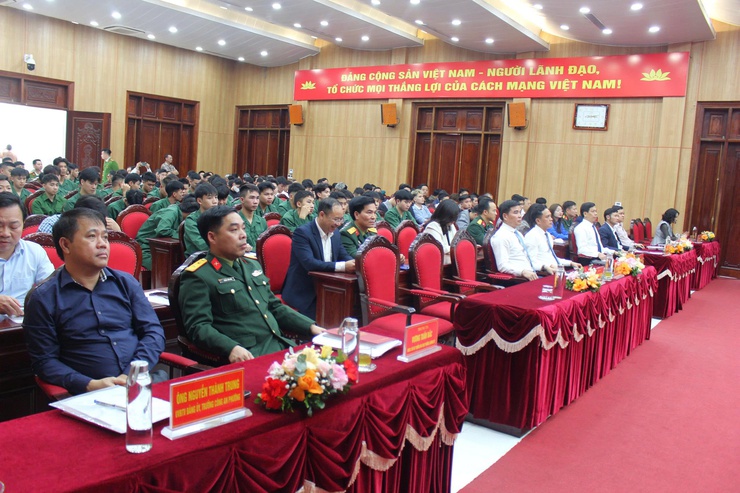 Chương Mỹ gặp mặt, động viên thanh niên lên đường nhập ngũ và quân nhân xuất ngũ năm 2026- Ảnh 2.