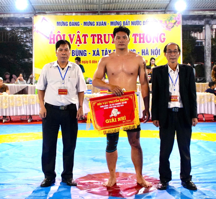 Bế mạc Hội vật truyền thống làng Bùng Xuân Bính Ngọ 2026- Ảnh 6.