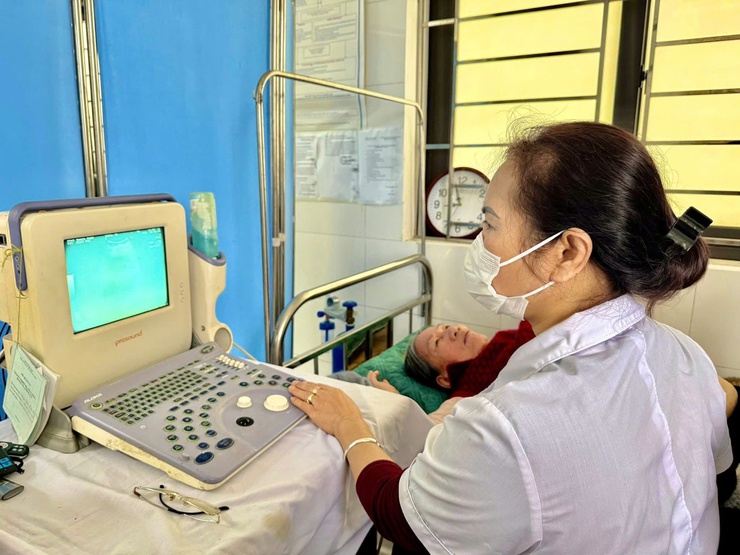 Tự hào những "thiên thần áo trắng" xã Tây Phương – Sáng y đức, trọn niềm tin- Ảnh 4.