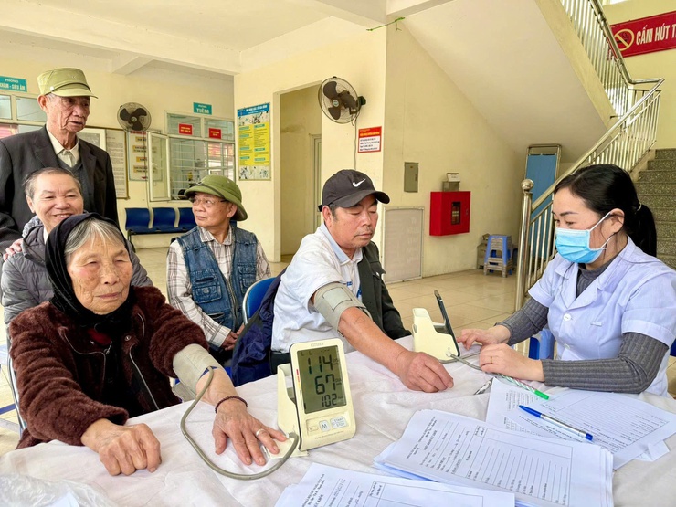 Tự hào những "thiên thần áo trắng" xã Tây Phương – Sáng y đức, trọn niềm tin- Ảnh 2.