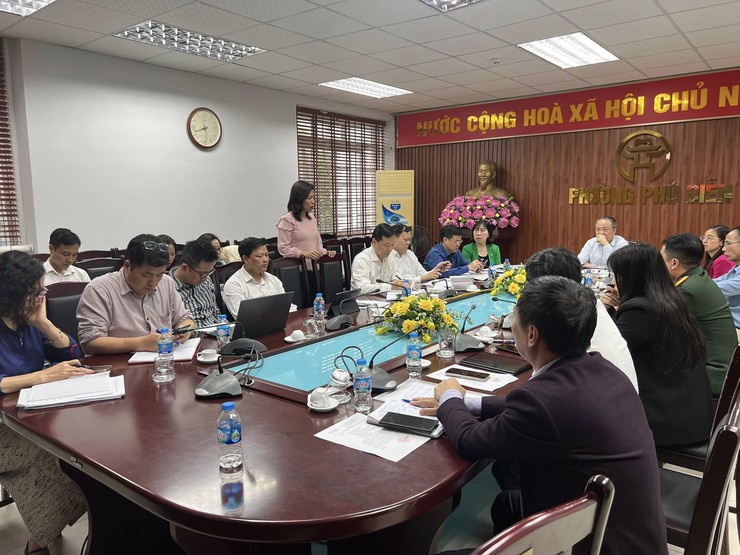 ỦY BAN BẦU CỬ ĐẠI BIỂU HĐND PHƯỜNG PHÚ DIỄN KIỂM TRA TIẾN ĐỘ CHUẨN BỊ CÔNG TÁC BẦU CỬ TRÊN ĐỊA BÀN PHƯỜNG- Ảnh 3.