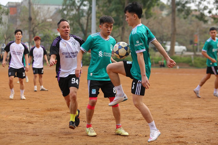 Khai mạc Giải bóng đá Thanh niên làng Vĩnh Lộc năm 2026 – Sôi động ngày hội thể thao đầu xuân- Ảnh 6.