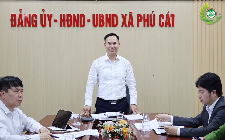 Phú Cát họp tập thể lãnh đạo UBND xã triển khai nhiệm vụ tuần 09/2026- Ảnh 3.