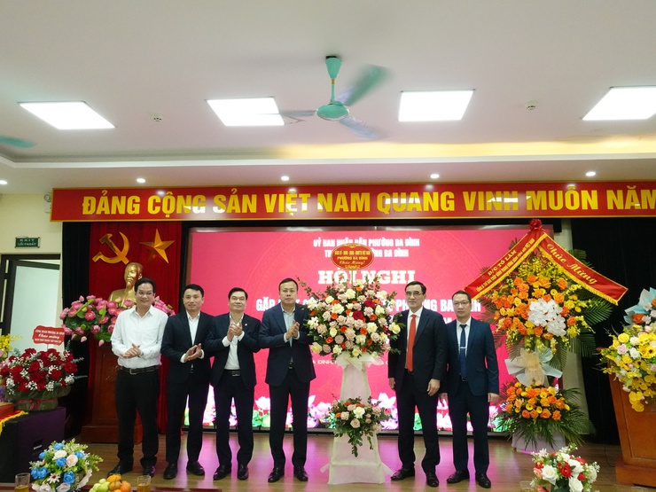 Phường Ba Đình tri ân đội ngũ thầy thuốc – Lan tỏa y đức, vững bước vì sức khỏe Nhân dân- Ảnh 1.