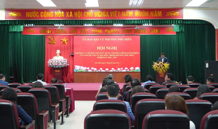 Hội nghị gặp mặt và hướng dẫn xây dựng chương trình hành động của người ứng cử Đại biểu HĐND phường Phú Diễn nhiệm kỳ 2026 - 2031- Ảnh 4.