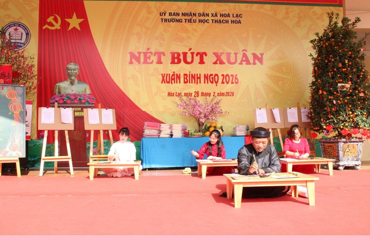 Trường Tiểu học Thạch Hòa tổ chức chương trình “Nét bút xuân” Xuân Bính Ngọ 2026- Ảnh 11.