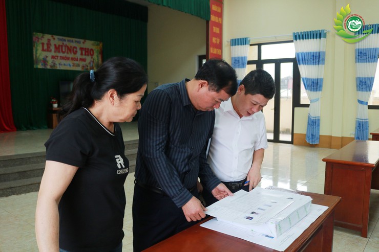 Đồng chí Nguyễn Quang Thắm – UVBTV, Chủ nhiệm Ủy ban Kiểm tra Đảng ủy xã làm trưởng đoàn kiểm tra công tác chuẩn bị bầu cử tại đơn vị bầu cử số 02- Ảnh 5.